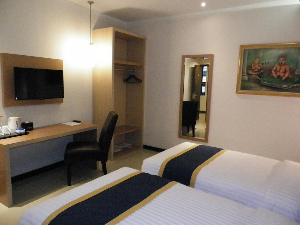 D'Best Hotel Pasar Baru Bandung Habitación foto