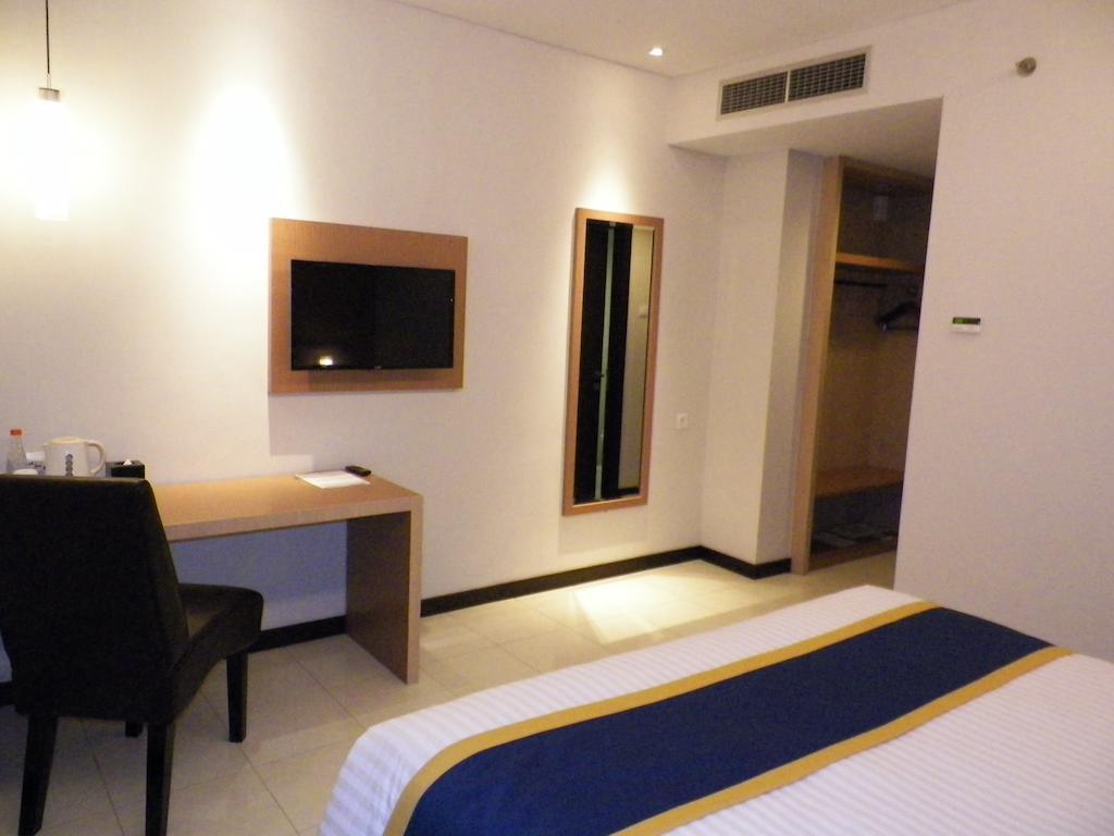 D'Best Hotel Pasar Baru Bandung Habitación foto