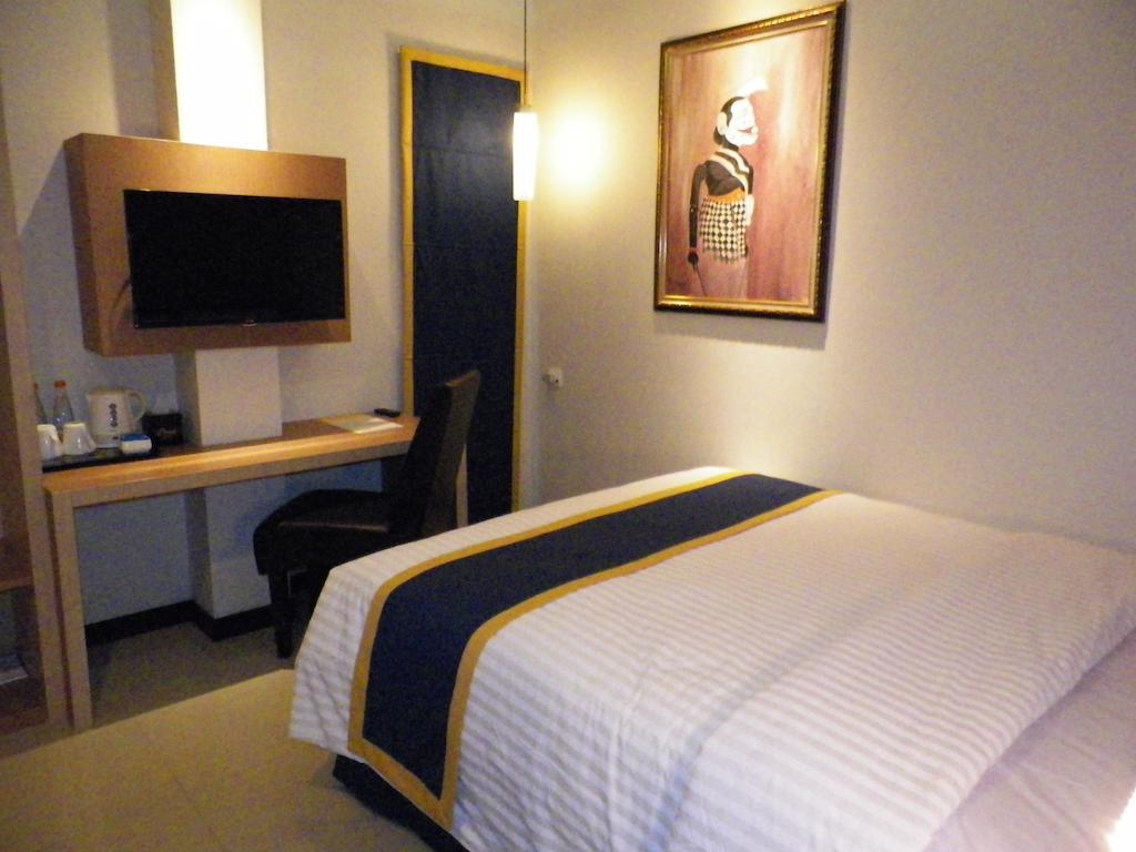 D'Best Hotel Pasar Baru Bandung Habitación foto